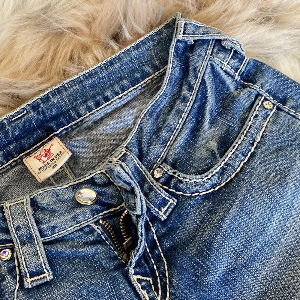 True Religion Jeans, flare style with embellishments, size 26 - Picture 8 of 13